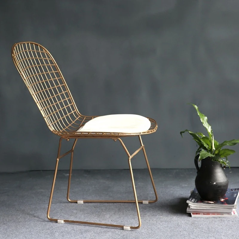 Европейский металлический стул современный минималистичный один обеденный