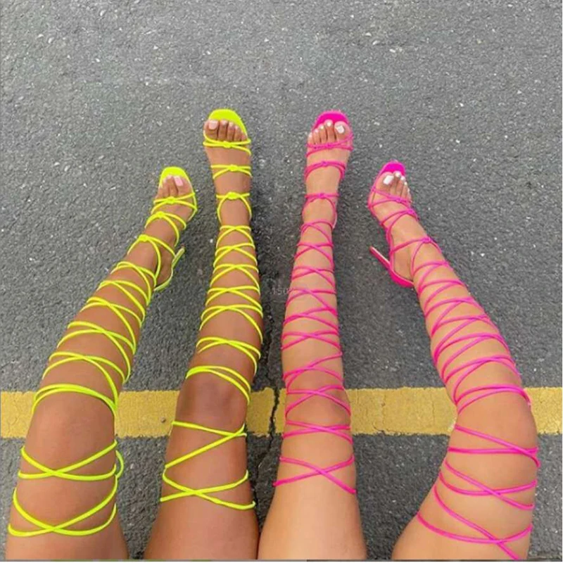 Женская обувь и сандалии Пикантные высокие сапоги с перекрестными ремешками