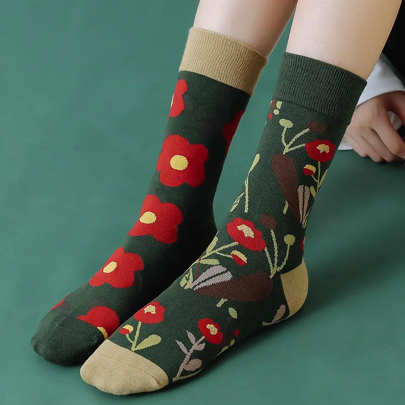 

Spring and autumn new ladies AB version long tube socks cartoon tide socks asymmetric flower pattern long tube socks