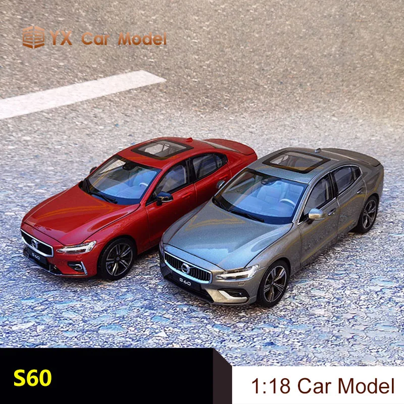 

Original 2020 new S60 alloy simulation 1:18 sedan car model car model＋small gift