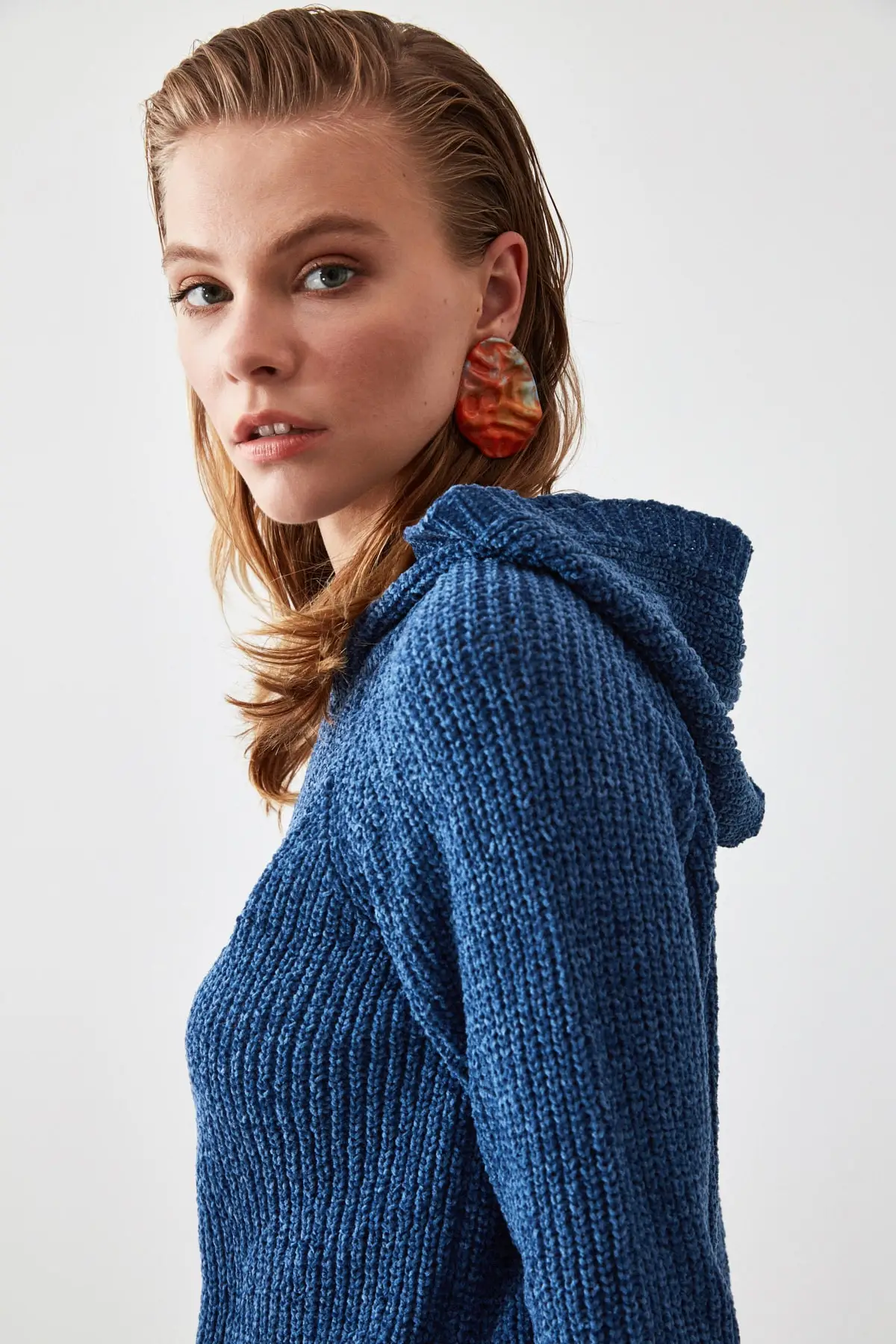 

Trendyol Hooded Chenille Knitwear Sweater TWOAW21KZ0243