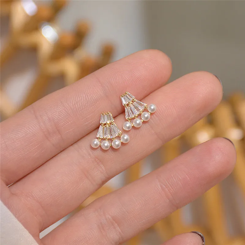 

Ins Hot Sale 14K Real Gold Pearl Temperamentstud Earrings for Women Cubic Zircon ZC Elegant Earrings