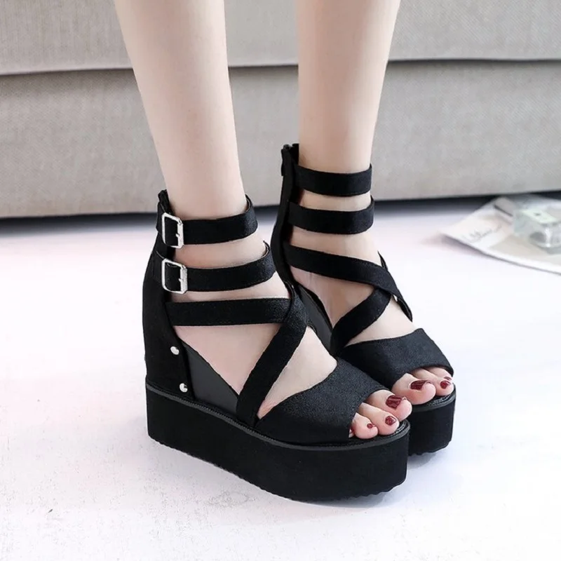 

European And American Sexy Fashion Slope Heel Ladies Sandals Summer New Style Buckle Roman Fish Mouth Shoes Waterproof Platform.