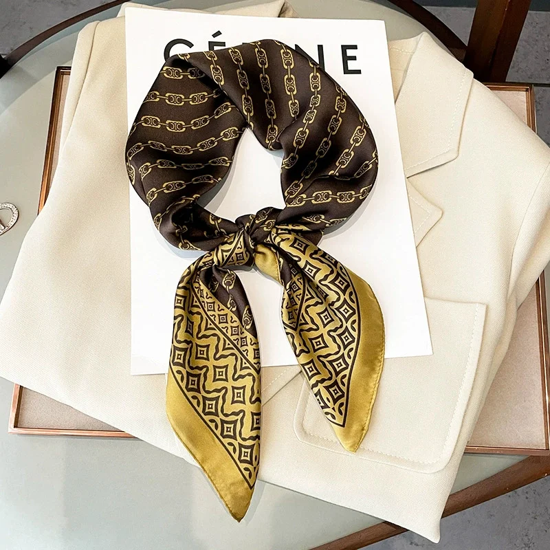 

2022 популярный солнцезащитный платок 70x70 см корейские новые шелковые шарфы с буквами всесезонный Пляжный головной платок модные квадратные ...