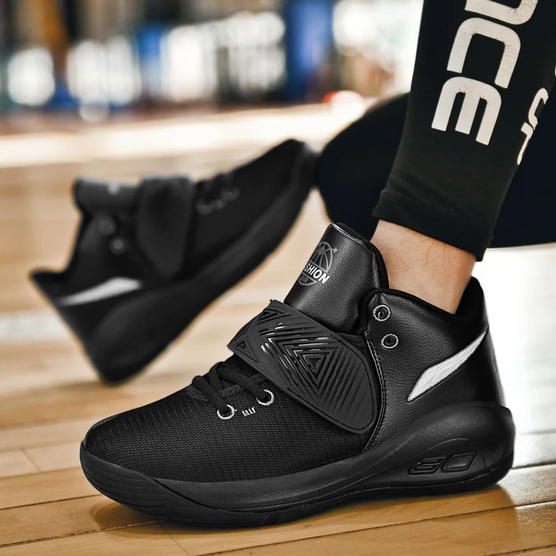 

New hot basketball shoes men's breathable shock absorption antiskid sports shoes men's outdoor training street sports shoes