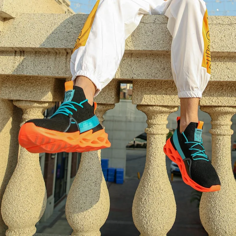 

2020 Men Breathable Comfortable Mesh Shoes Plus Size Fashion Running Shoes Men Lightweight Sneakers Trend Sports Brand Men Shoes