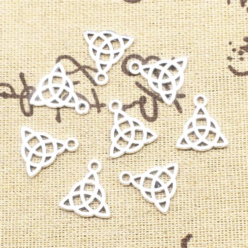 

10Pcs Charm Jewelri Triangle Amulet Charms Antique Silver Color 15X17mm