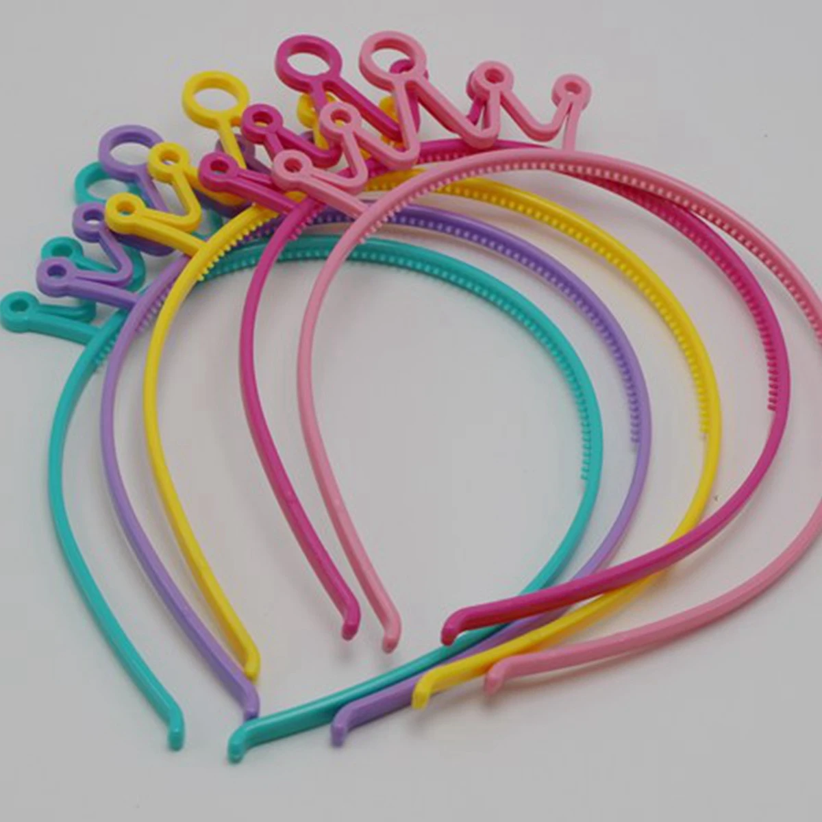 10 Mixed Color Plastic Crown Hair Tiara Princess Headband Hair band Party Favors