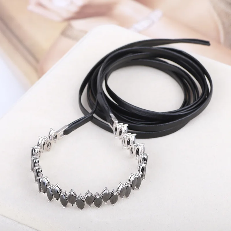 

Fashion Ornament Wholesale Inlaid Black and White Zircon Super Flash Leather Rope Strap Personalized Collar Necklace