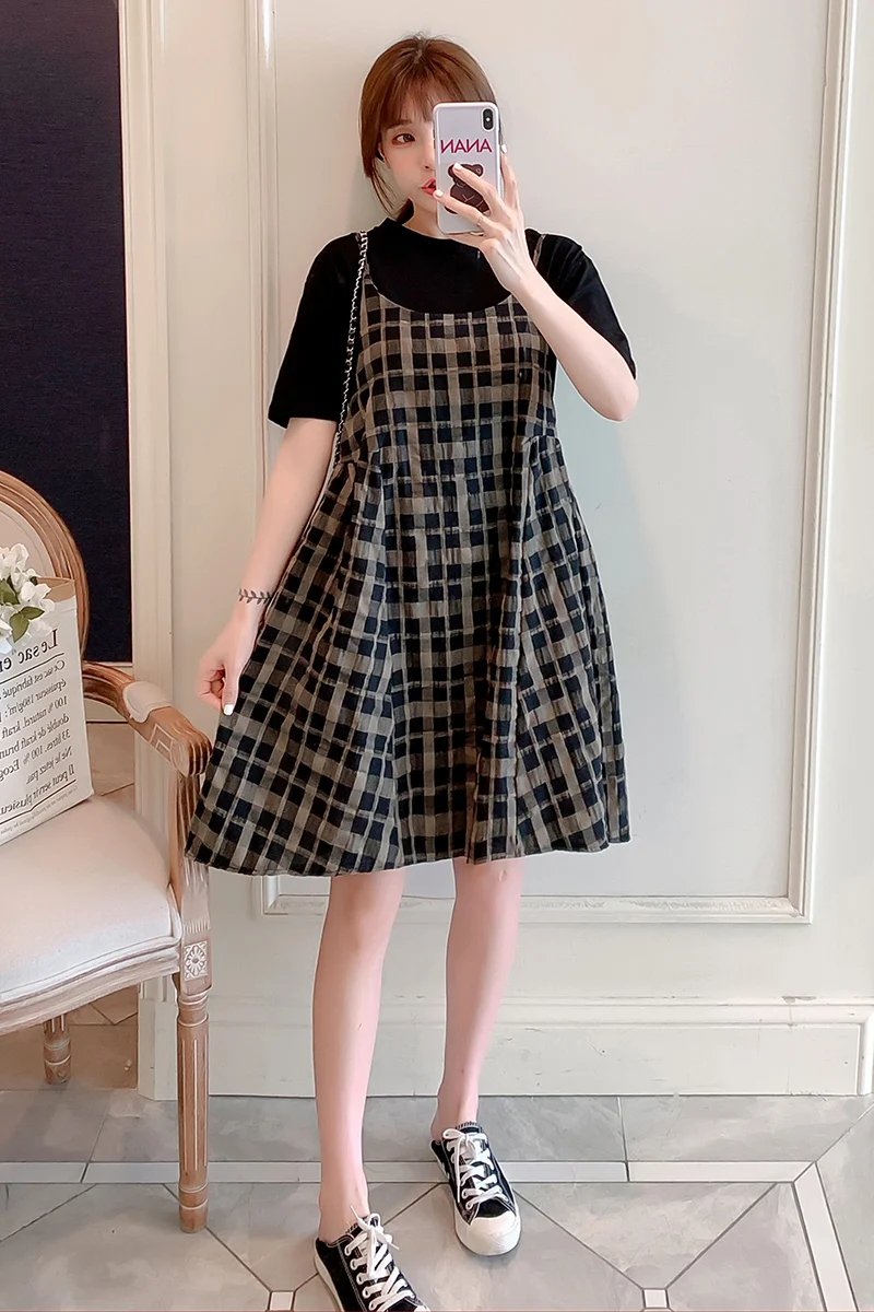 

196# Summer Korean Fashion Plaid Maternity Dress + Black Tees Sets A Line Slim Waist Suits Clothes for Pregnant Women Pregnancy
