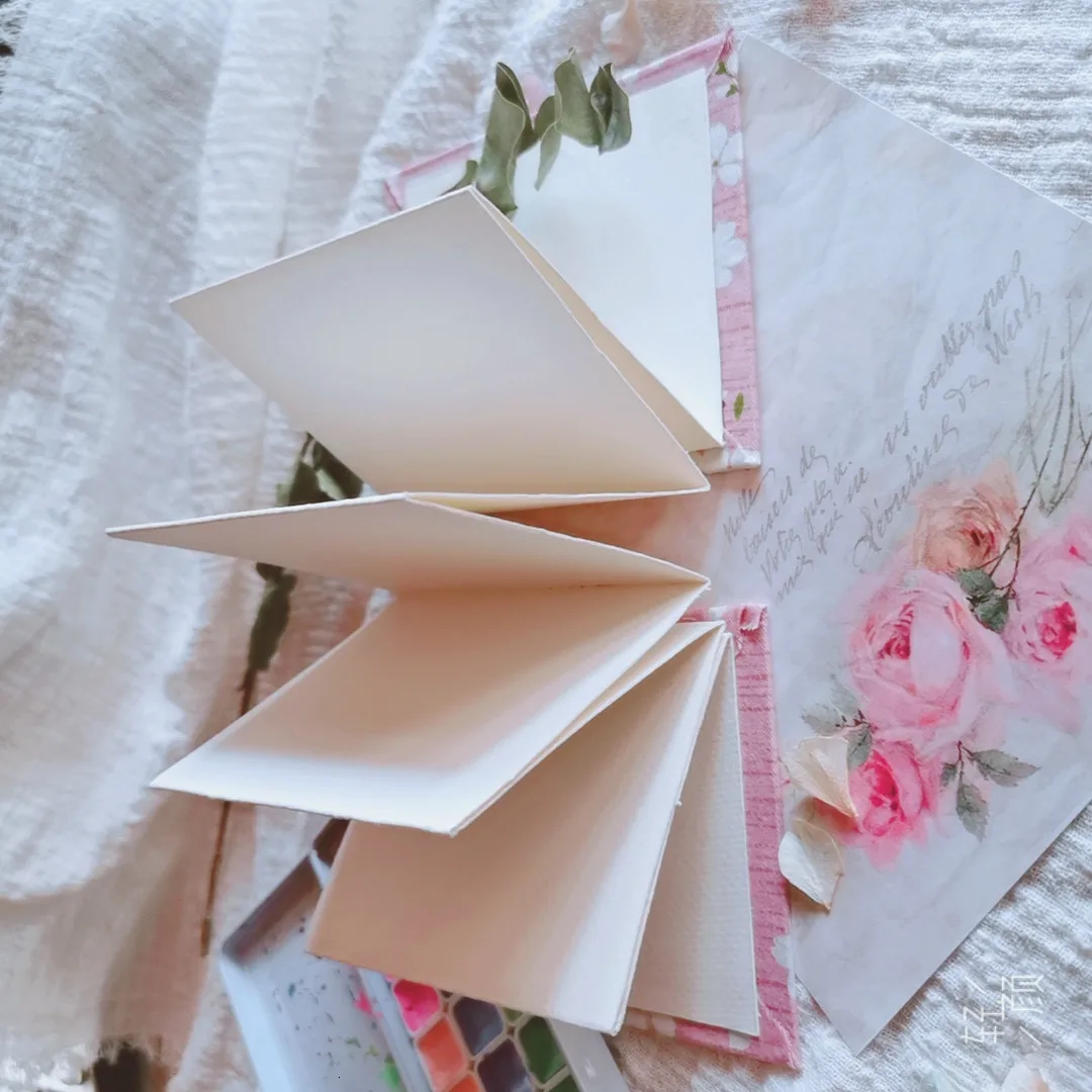 Ручной работы акварельный блокнот расписанный вручную дорожный журнал