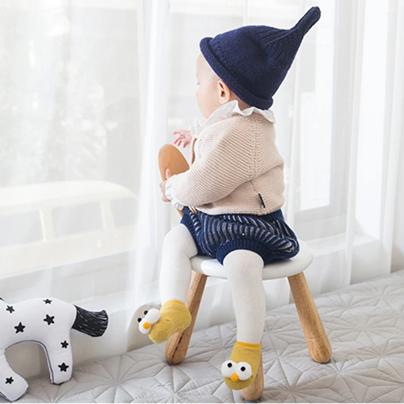 Носочки для новорожденных с мультяшными большими глазами животных на полу зимой для мальчиков и девочек от 0 до 3 лет, с антипрокладочной подошвой и теплыми - "Q30".