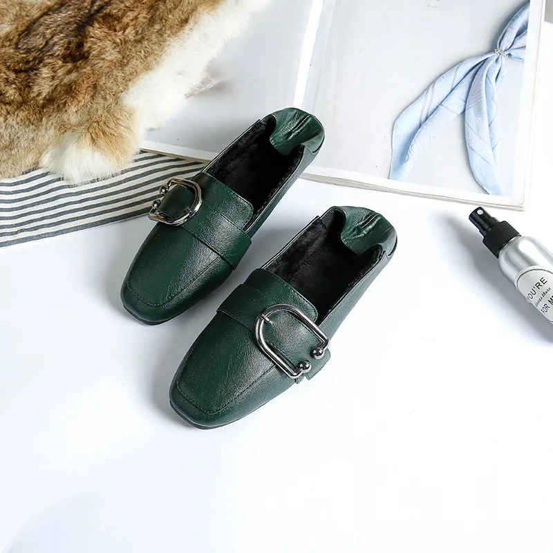 Туфли на плоской подошве женские Зимние флисовые лоферы слипоны с пряжкой