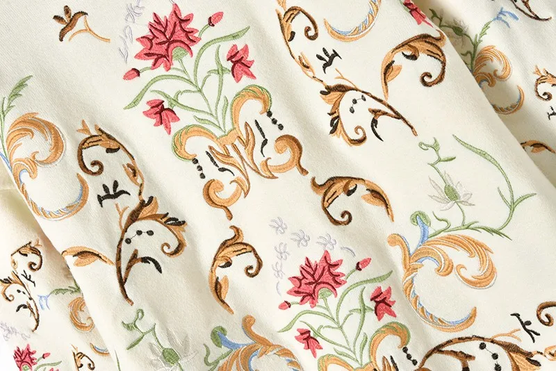 Embroidery Women Sweater 2018 Winter Retro Flower Crew Neck Luxurious Sweaters and Pullovers Knit Tops | Женская одежда