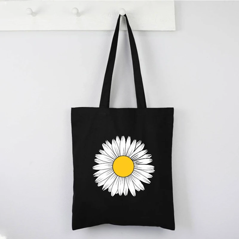 

Daisy Shirt Daisy Lover Tshirt Woman Graphic Tees Flower Girl Clothing Plus Size Plant Lady Tee Plant Mom Aesthetic Clothes