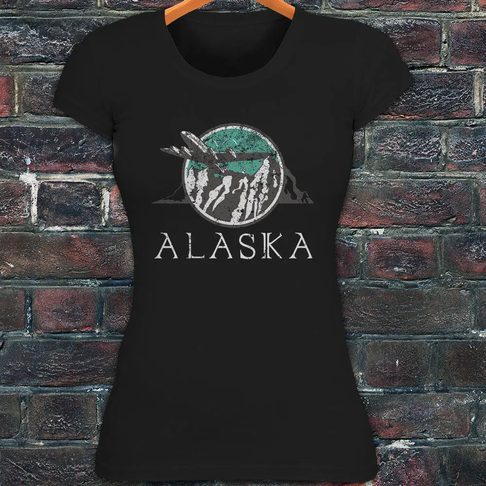 Женская зимняя черная футболка с изображением горы Аляска снега самолета
