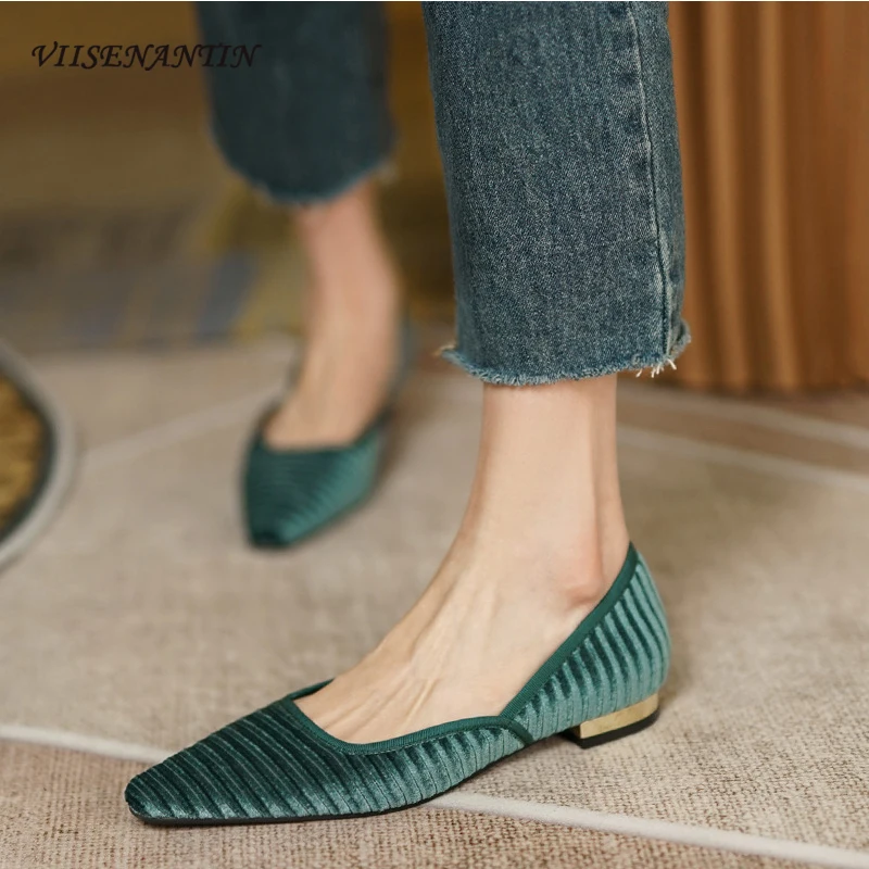 

French retro green velvet square toe flat-heeled shoes women's spring 2021 fashion temperament thick-heeled women's single shoes