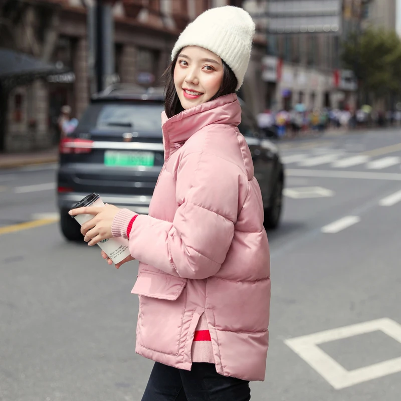 Женская короткая куртка со стоячим воротником теплая хлопковая с подкладкой