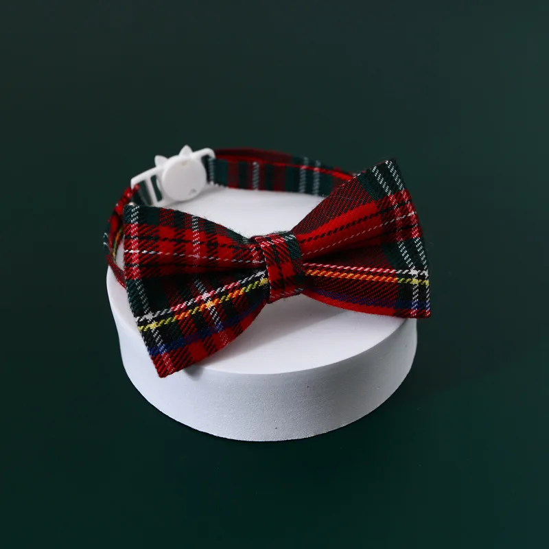 

Christmas Dogs Cats Cotton Adjustable Buckle Collar with Bow Tie Pet Necklace Pet Supplies Christmas Gift Red/Green Plaid