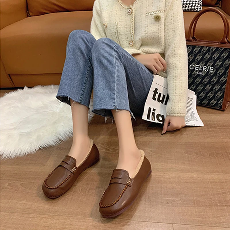 Women's Warm Plush Leather Loafers, Women's Fur Round Toe Slip-On Shoes Cosplay Flat Casual Uniform Shoes Autumn and Winter
