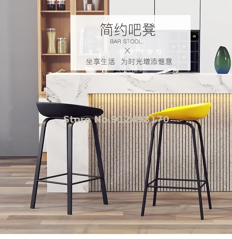 Барный стул из кованого железа современный минималистичный барный