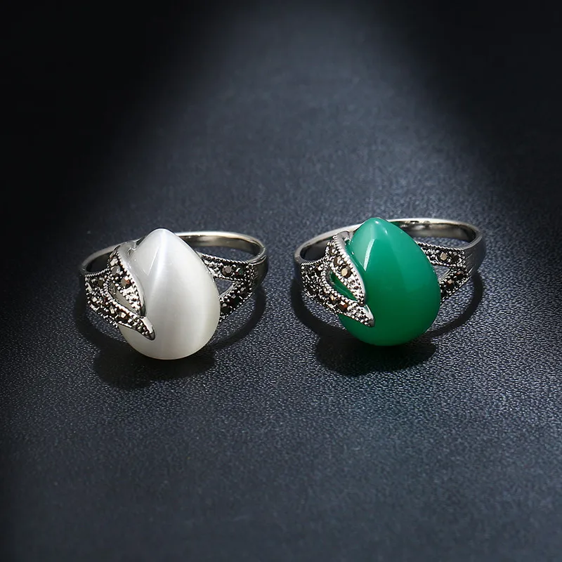 Женское кольцо с каплями воды KCALOE черное зеленым натуральным камнем античное