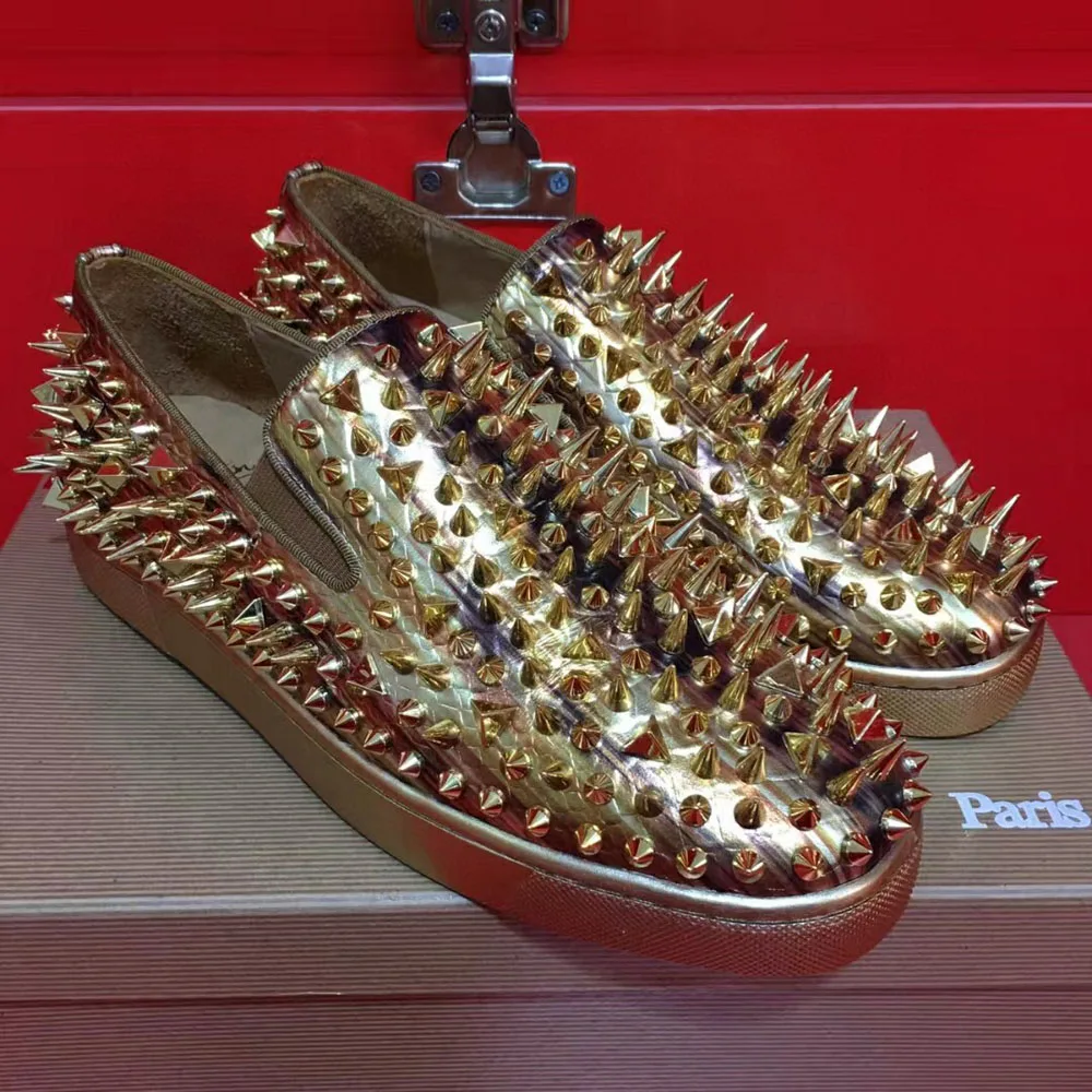 

Low Top Golden Snake Grain Leather Full Rivets Metal Spikes Red Bottom Shoes Men Sports Shoes Flat Casual Loafers Women Sneakers