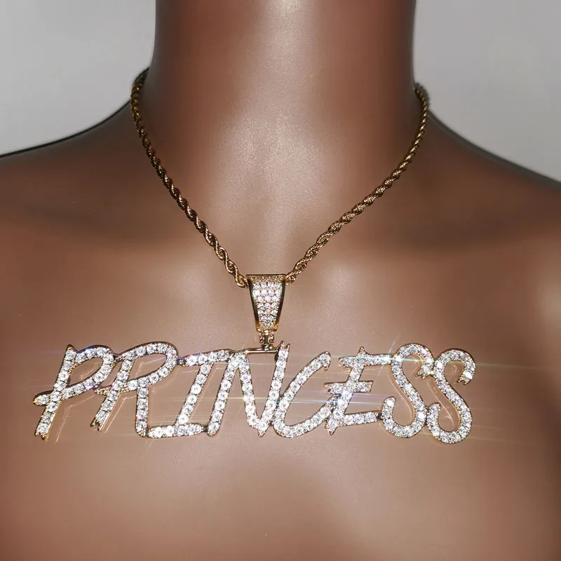 Великолепное ожерелье с большим шрифтом и именем на заказ острый кулон