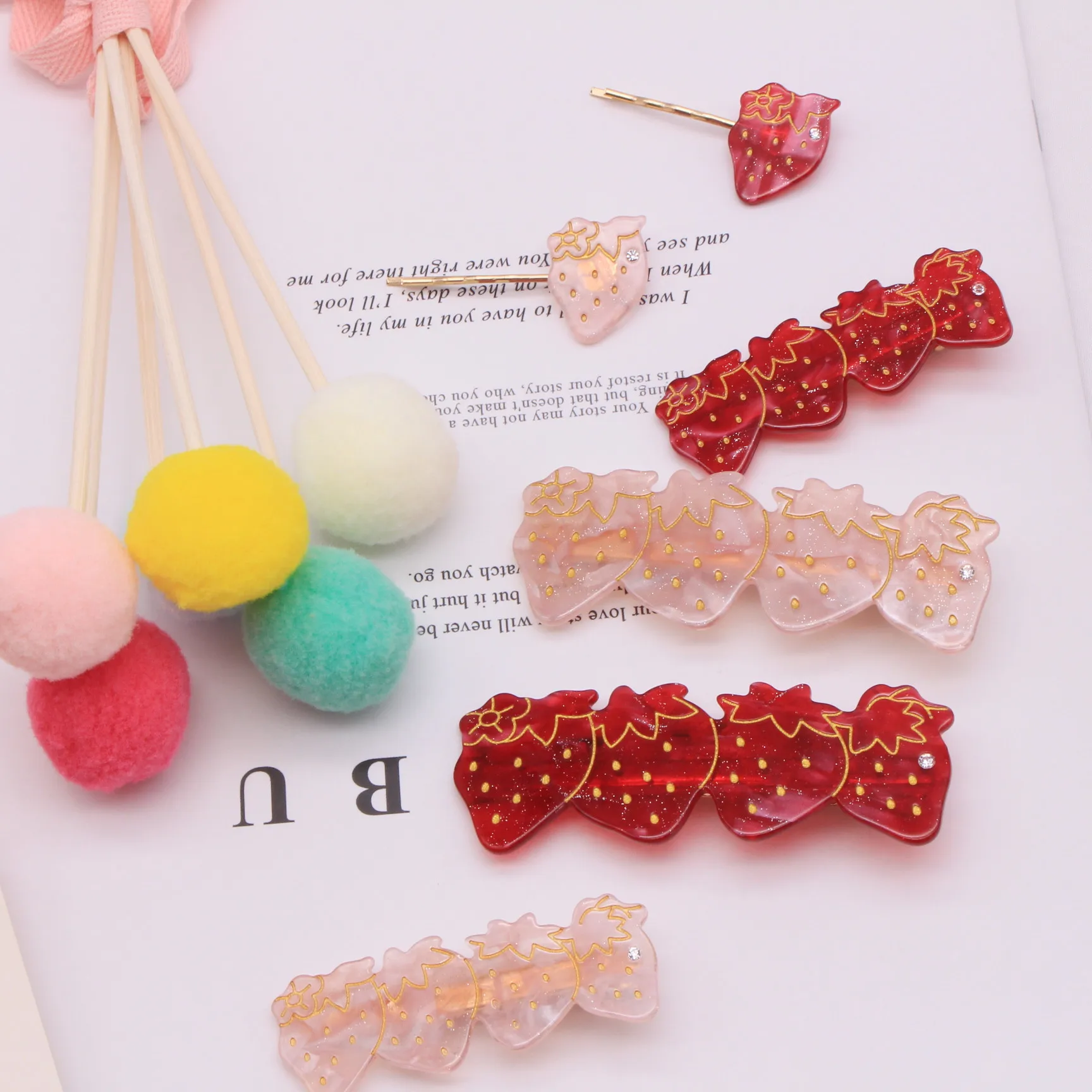 

Retro Cute Strawberry Hairpin Korean Style Small Fresh Forest All-match Bangs Clip Hair Accessories