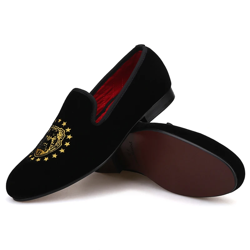 Мокасины мужские Piergitar бархатные ручной работы фиолетового цвета с вышивкой в