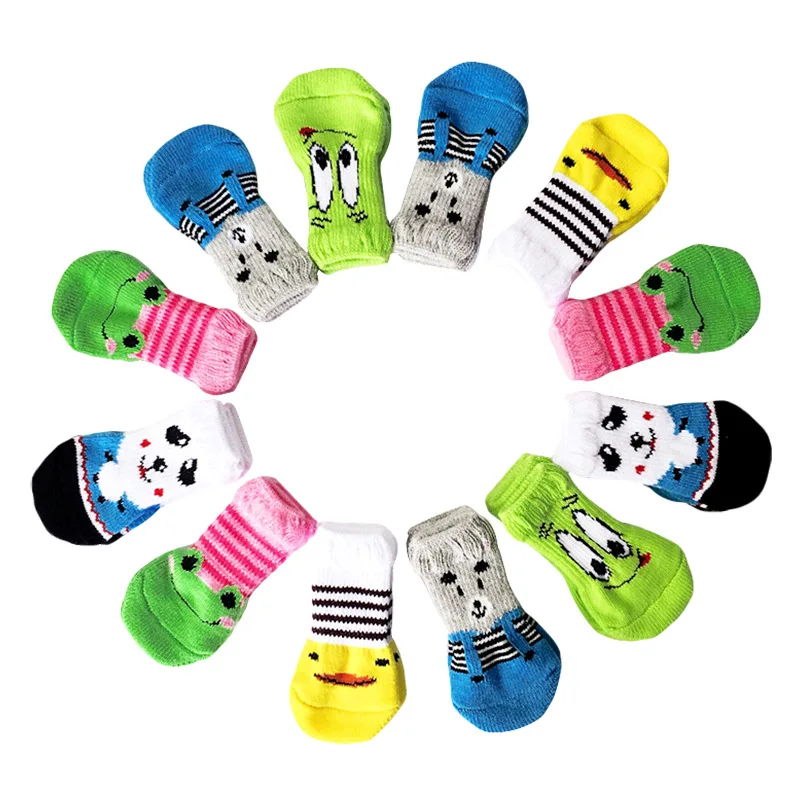 

4Pcs Winter Pet Dog Socks Dog Cat Cute Warm Socks Booties Anti Scratch Dirt Anti-Slip Foot Cover For Puppy Kitten Pet Supplies