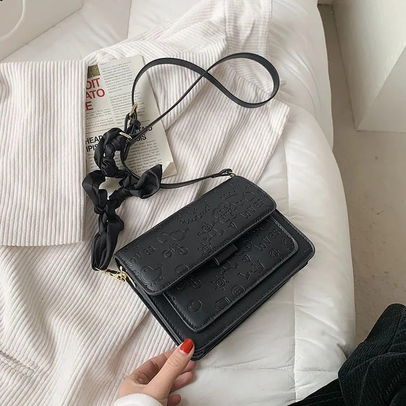 

Women's Messenger Bag NEW Embossed Small Square Bag Women's Net Red Fashion One Shoulder Straddle Bag Bags