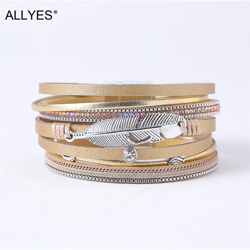 

Кожаный браслет ALLYES с подвесками в виде металлических перьев, для женщин, многослойные, богемные широкие браслеты и браслеты, женская бижут...