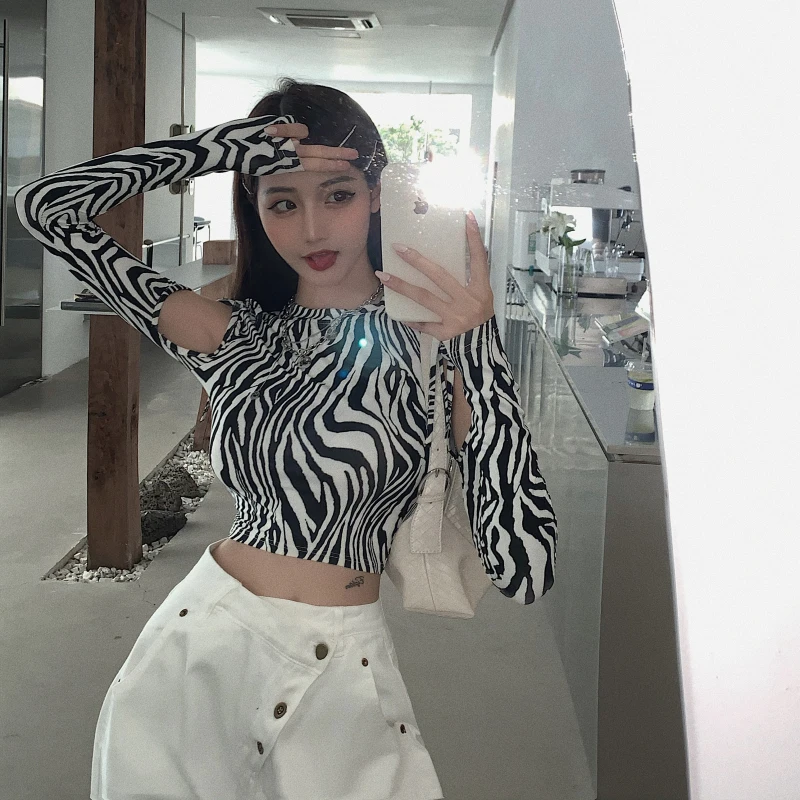Новинка 2021 тонкая и короткая индивидуальная Футболка с принтом зебры открытыми