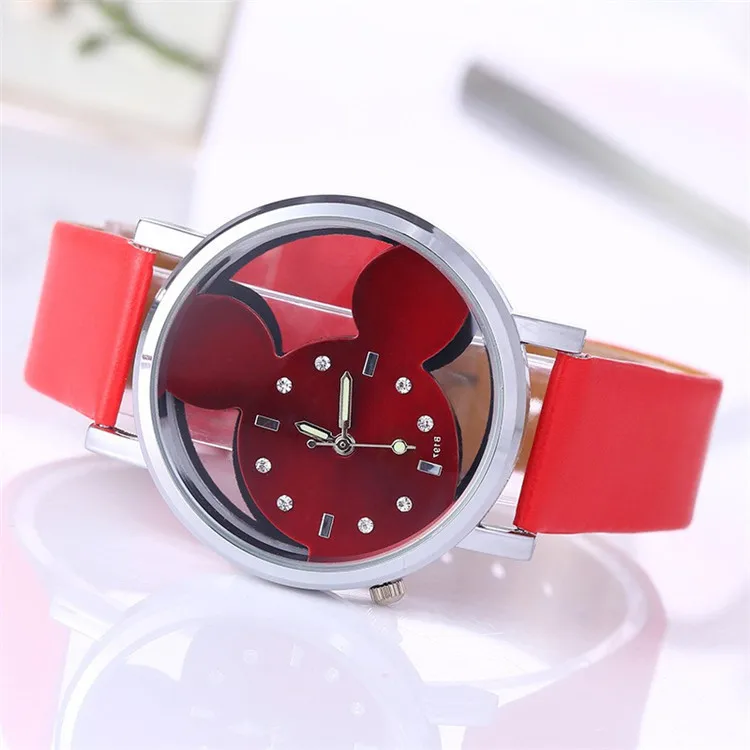 

Часы наручные с кожаным ремешком для мальчиков и девочек