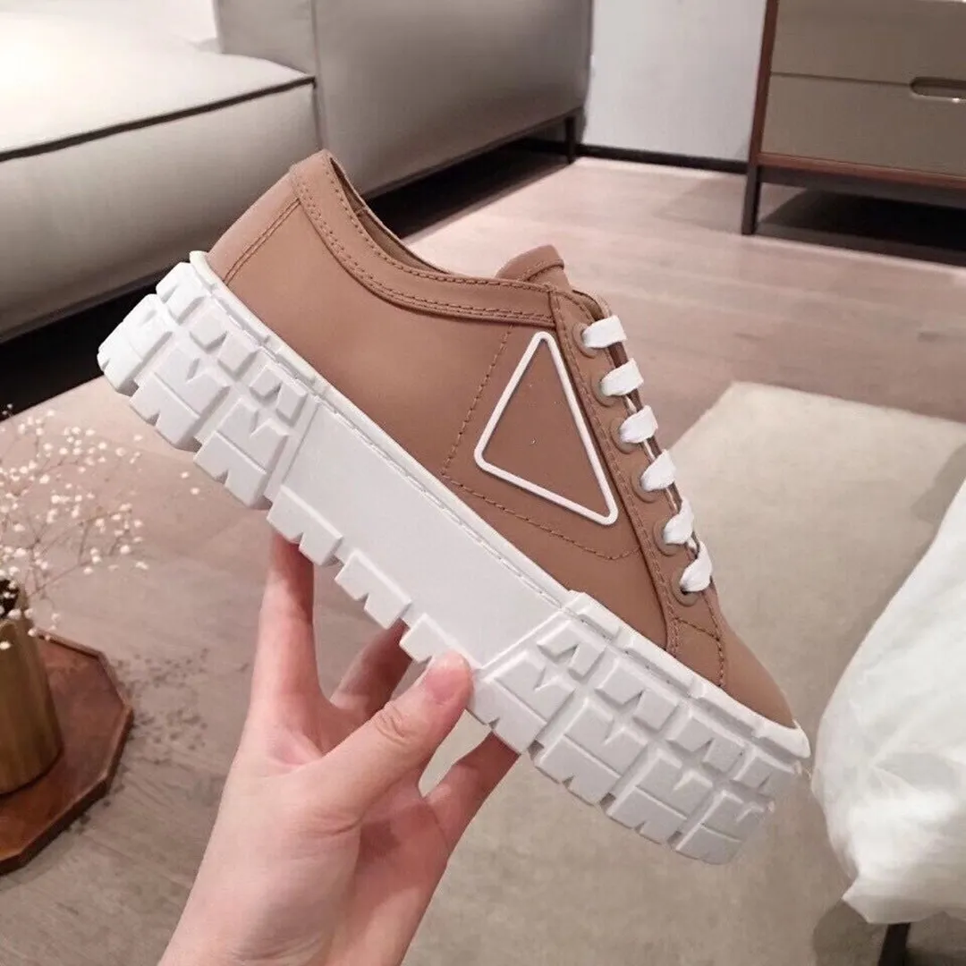 

2021 Luxury Quality British Temperament Small White Shoes Women's Thick Soled Canvas Shoes Versatile Casual Board Shoes