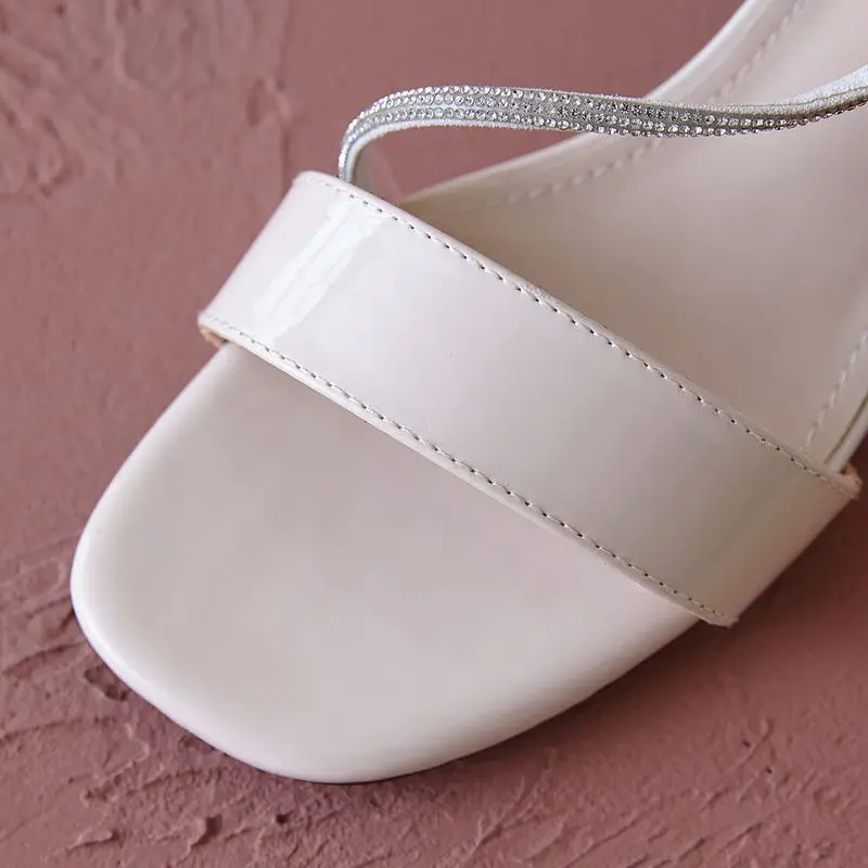 

AGODOR New Fashion Women Cross Strap Sandals Square High Heel Summer Shoes Casual Ladies Sandals Shoes Open Toe Size 33-43
