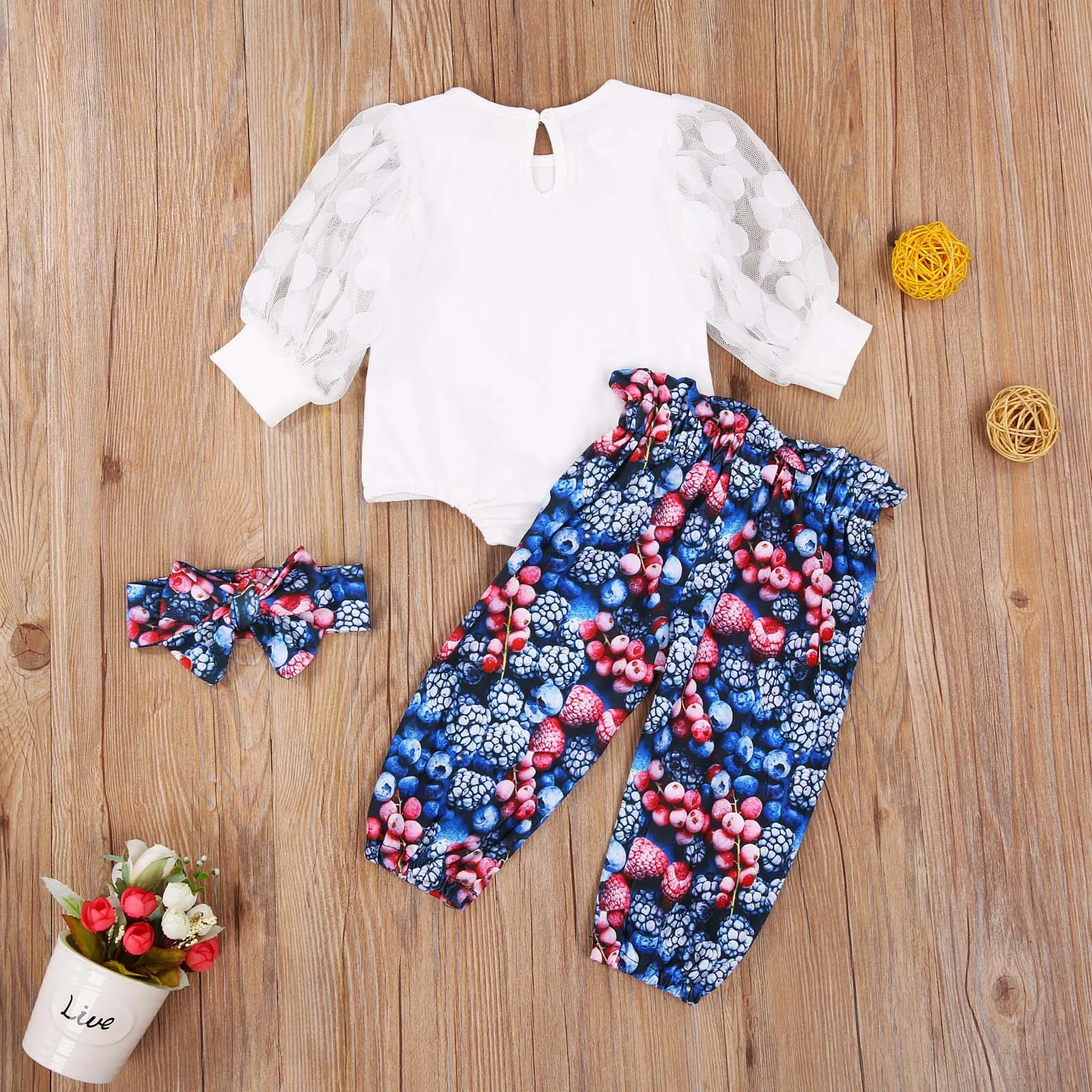 

3 Pcs Newborn Girls Casual Outfits, Infant Polka Dot Puff Sleeve Round Neck Romper + Bow Trousers + Solid Color/Print Headband