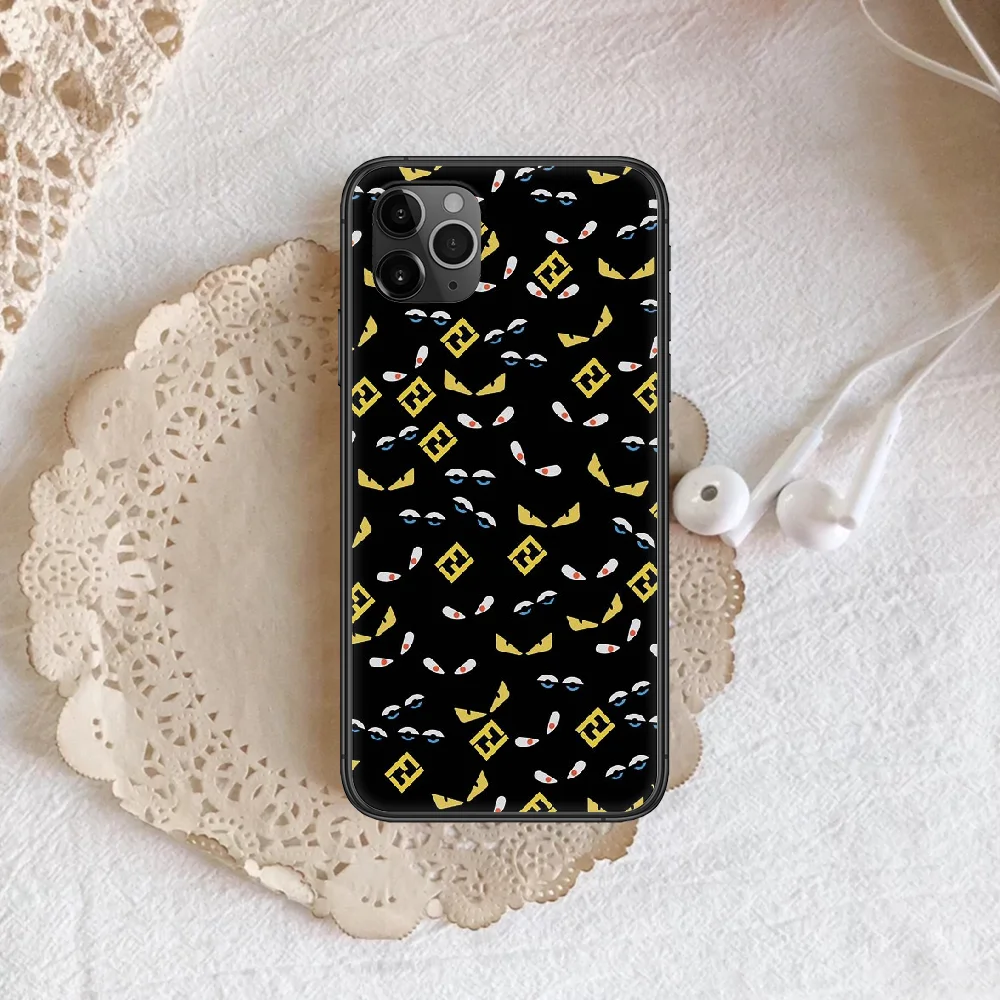 

Italian luxury brands Phone Case Cover Hull For iphone 5 5s se 2020 6 6s 7 8 12 mini plus X XS XR 11 PRO MAX black Back Fashion