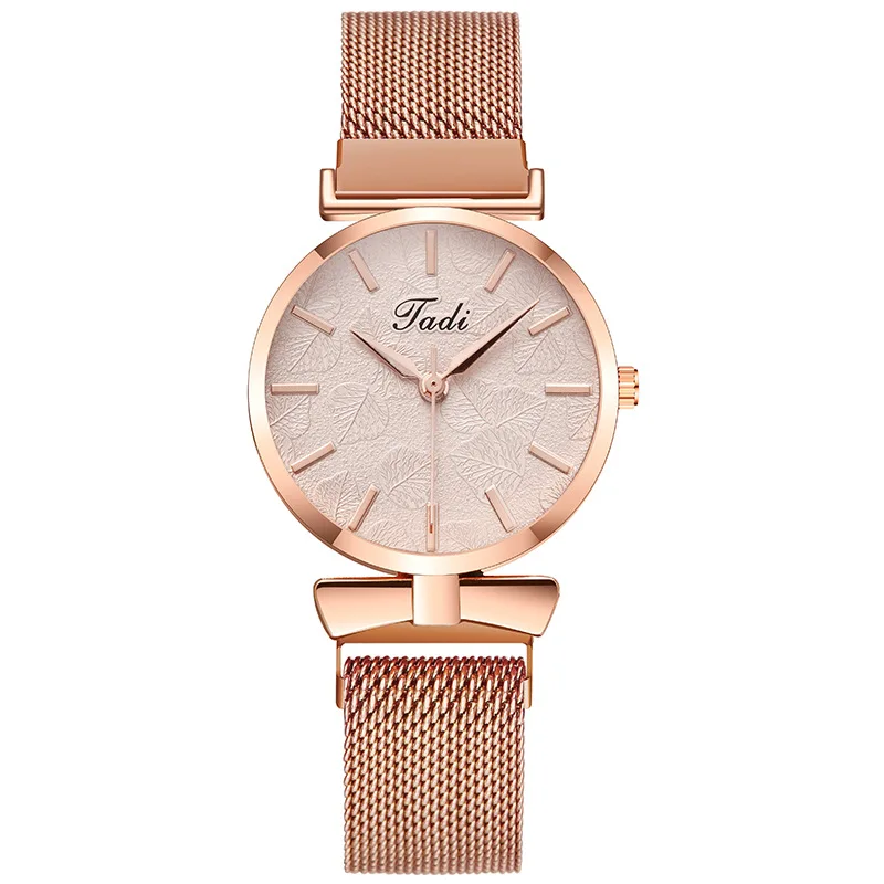 

100pcs / lot women's fashion Milan magnet Band Watch female student Korean fashion simple leisure net red watch