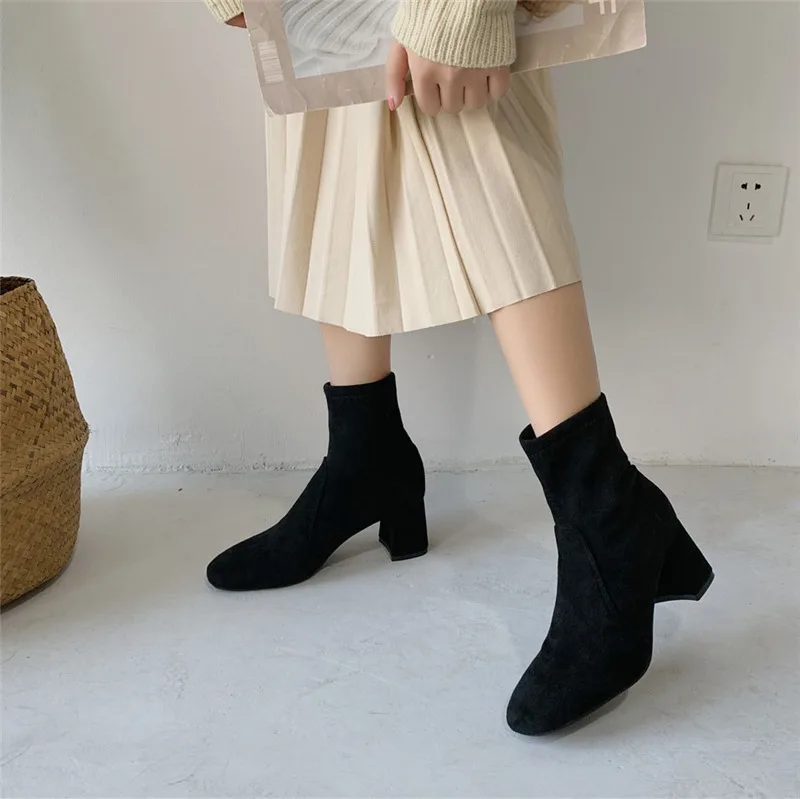 Новинка 2019 года ботильоны для женщин из искусственной замши Черные Ботинки martin