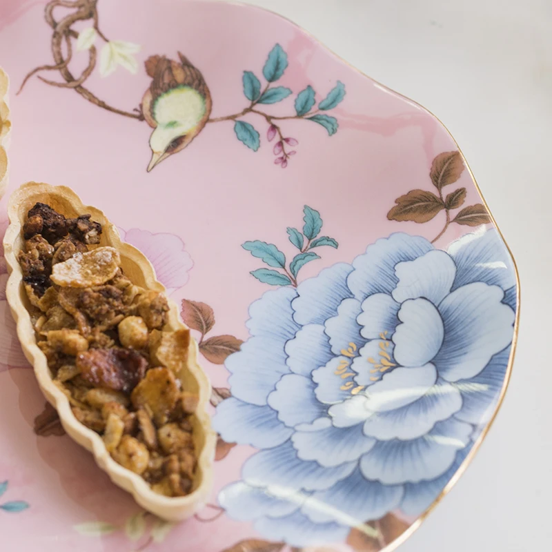 

European Bone China Dinner Plate Ceramic Small Luxury Gifts Oriental Peony Plate Porcelain Dessert Plate Home Decor Accessories