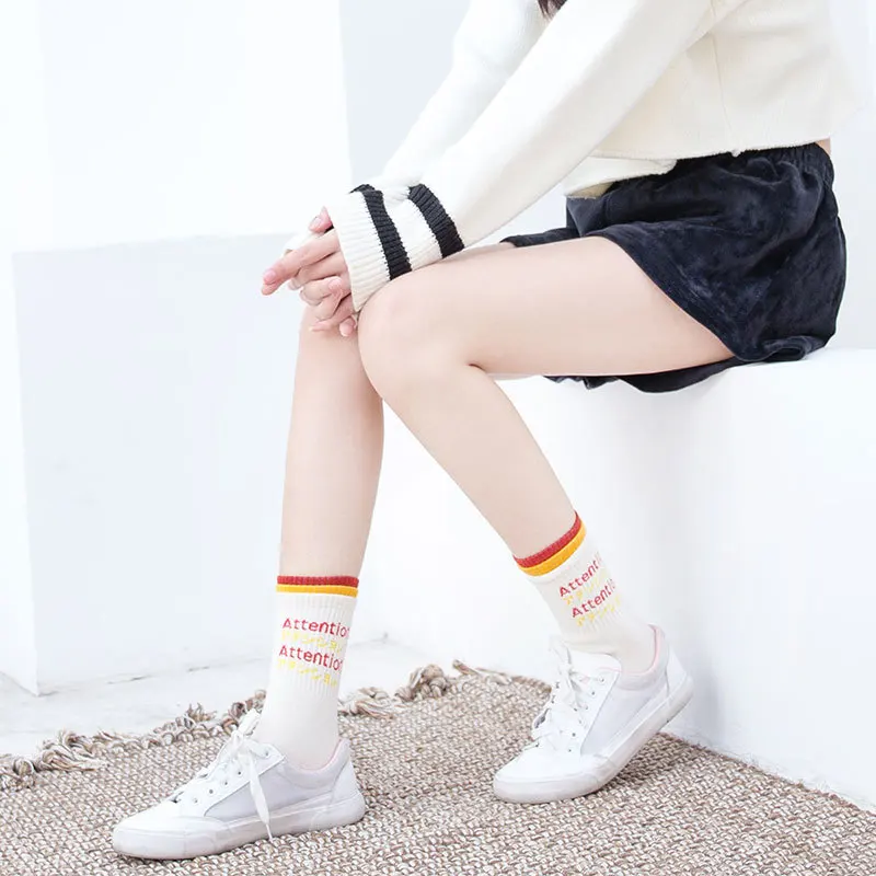 Harajuku креативные Цветные Носки с рисунком из мультфильма для женщин 100 картонных