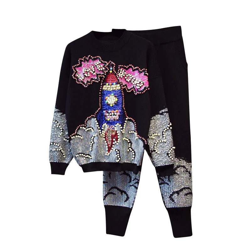 

New winter sequins Beaded long sleeved loose knit casual pants suit letters