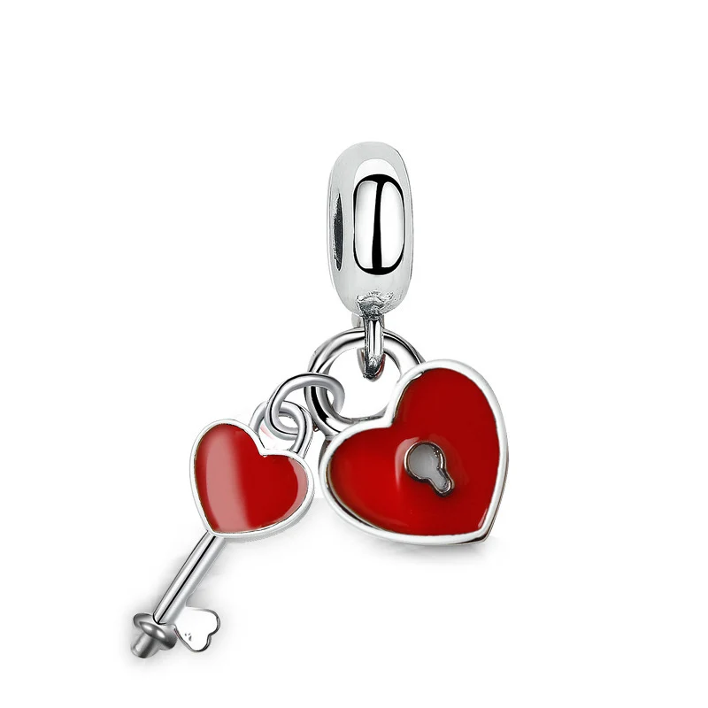 Подвеска в виде ключа с замком соответствует оригинальному браслету pandora из
