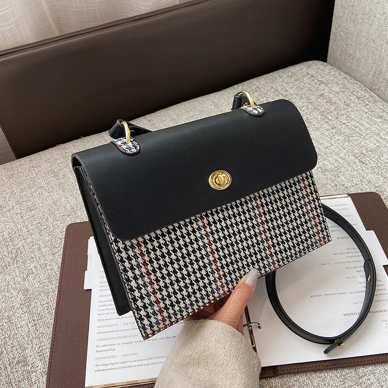 

Simple checkered small bag female 2021 spring new trendy fashion messenger lock female Korean single shoulder small square bag
