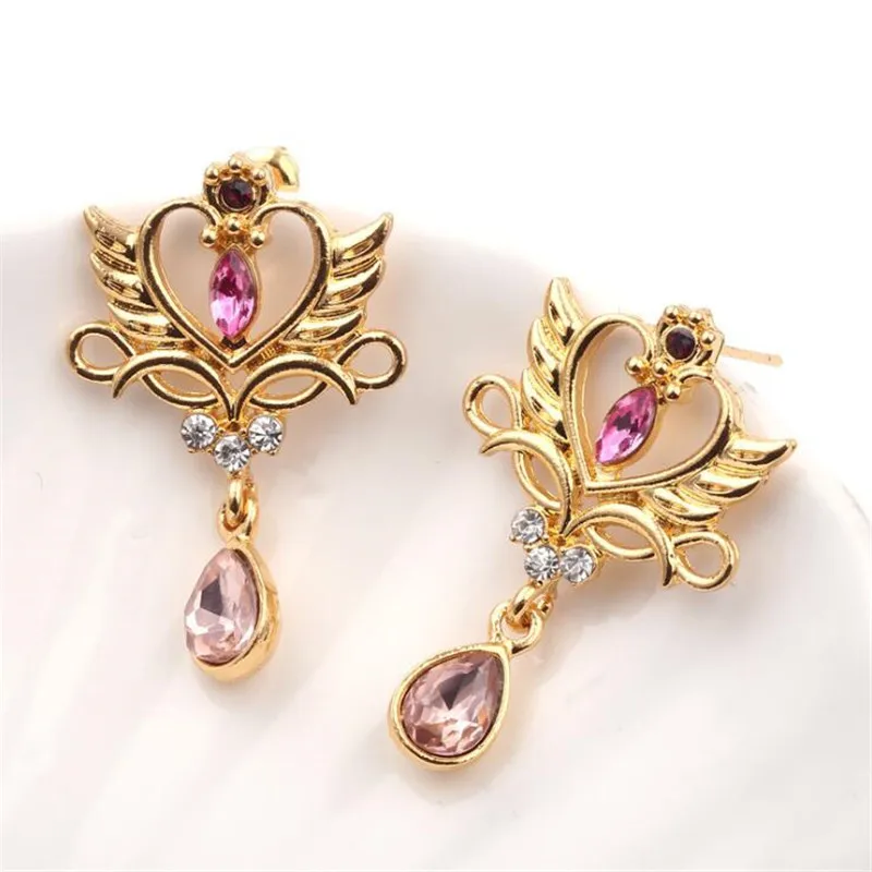 

Cartoon Sailor Moon Anime Cosplay Prop Accessories Earrings Creative Custom Alloy Cute Heart Shaped Earrings Holiday Gift