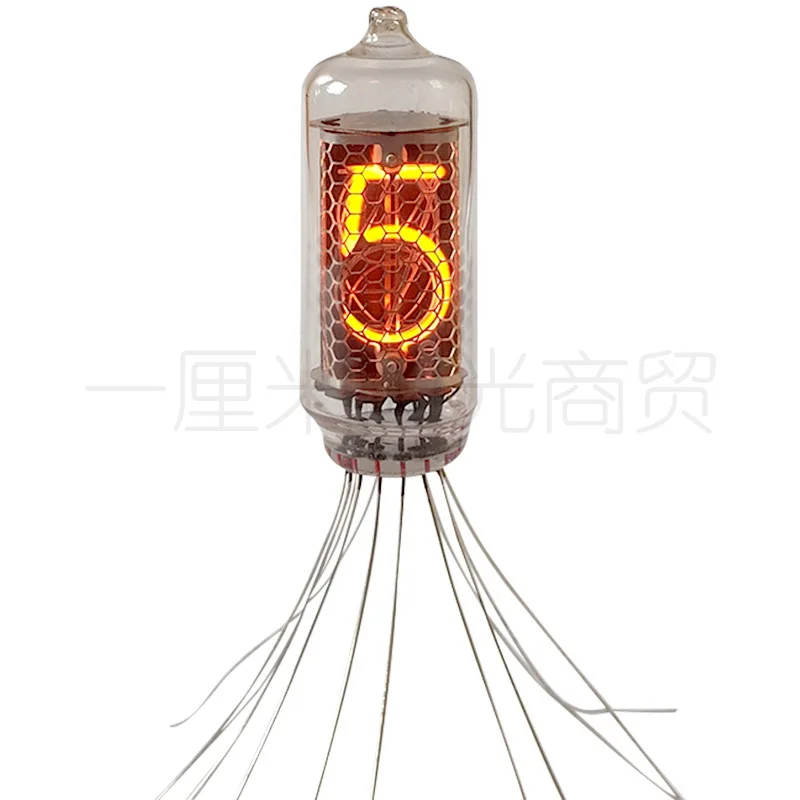 Новые оригинальные часы в оригинальной коробке с Советской светящейся