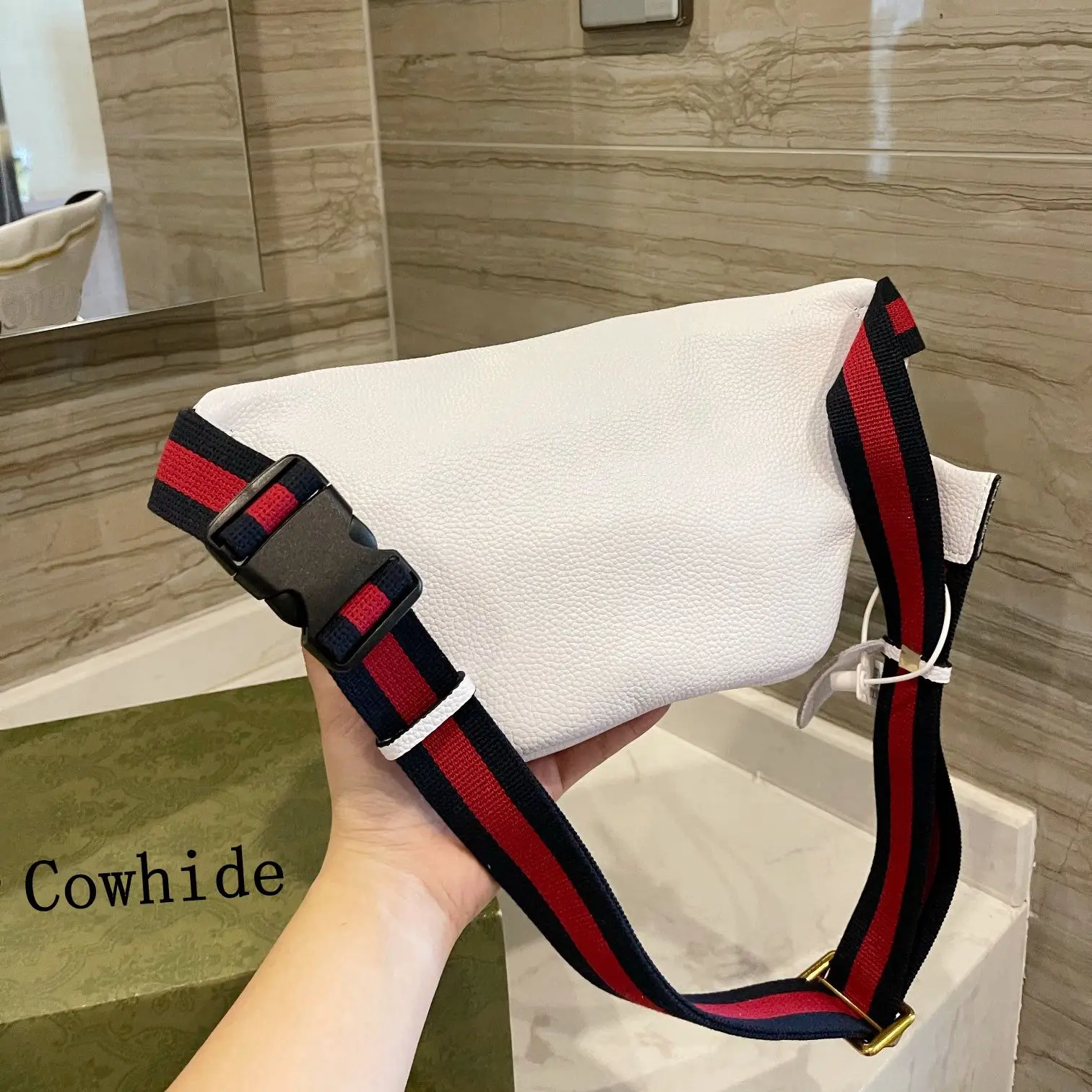 

2021 new luxury designer brand chest bag fashion trend waist bag unisex shoulder bag travel preferred messenger bag
