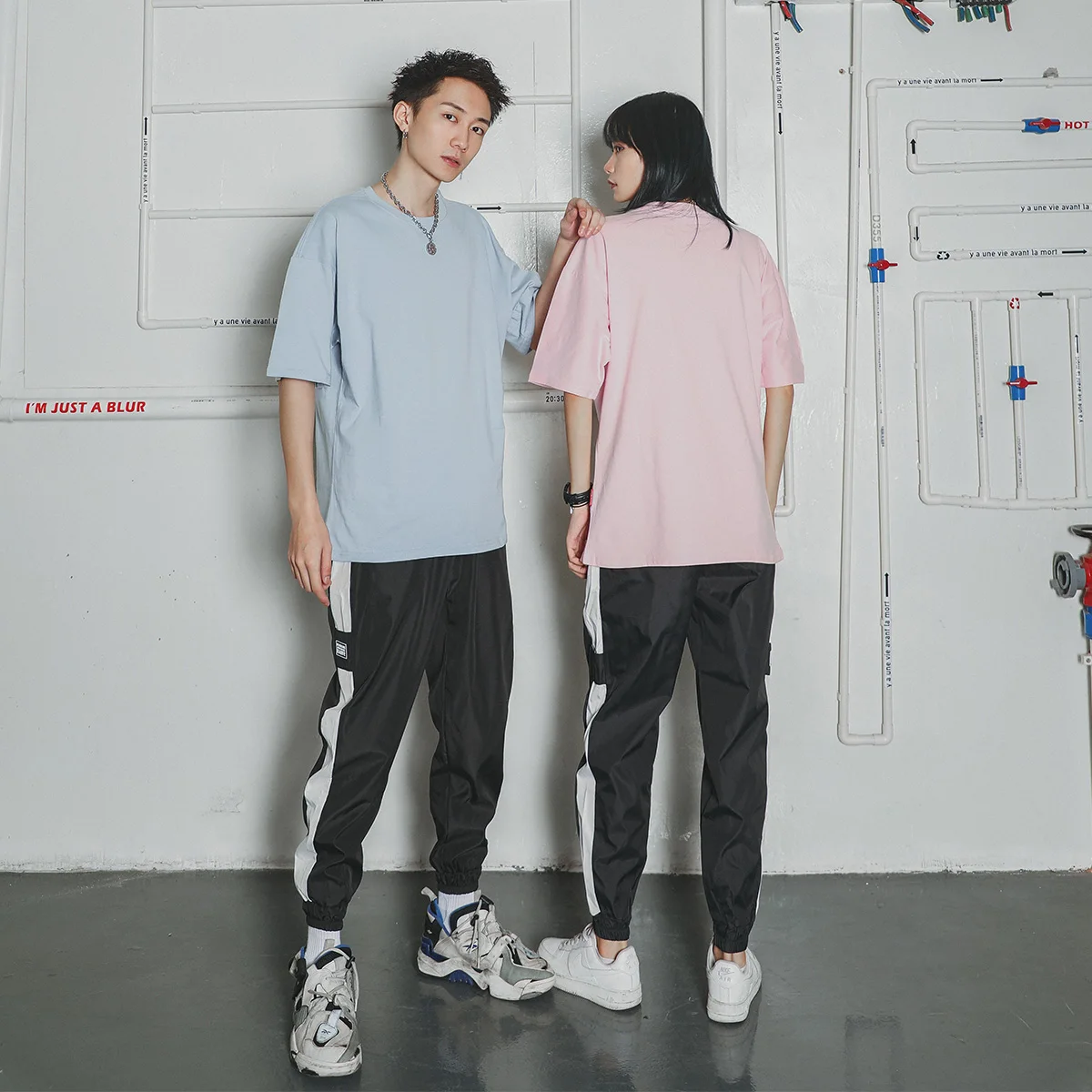 

NOW UNITED Jogger Sweatpants Male Casual Fitness Elastic Waist Street Skateboarding Men/Women Trousers Harajuku Streetwear Pants
